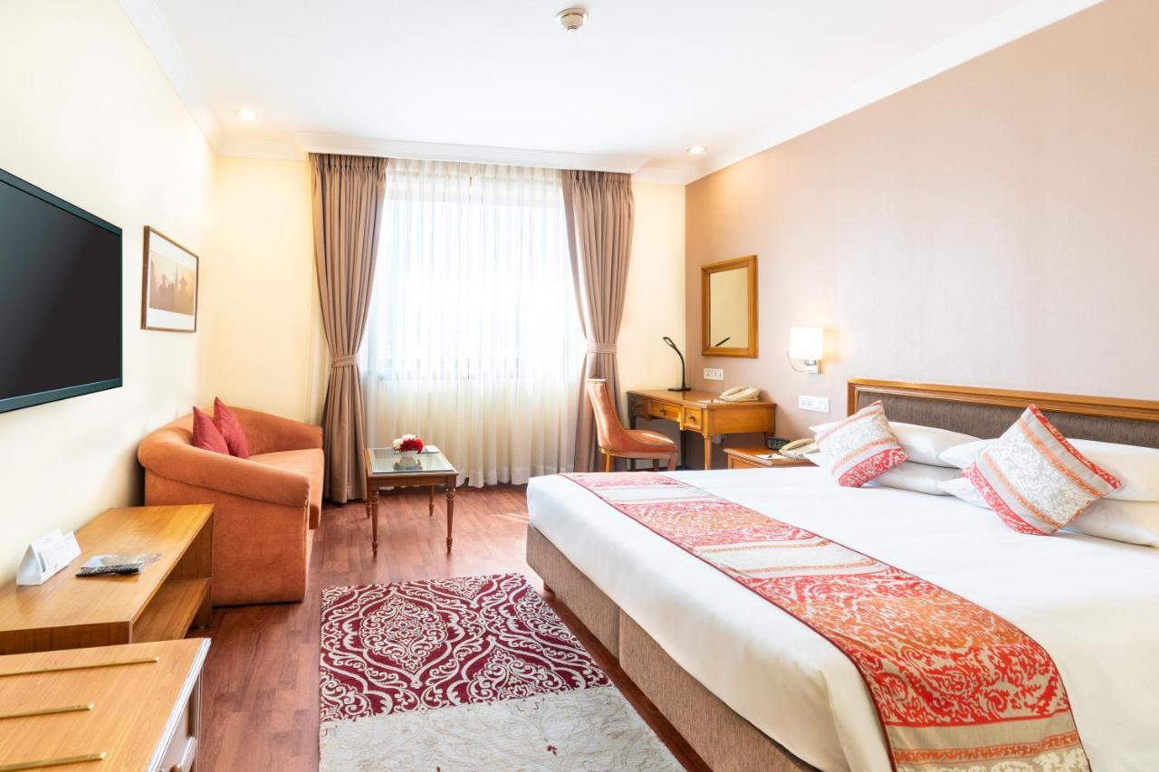 Hotel The Soaltee Kathmandu Exterior foto
